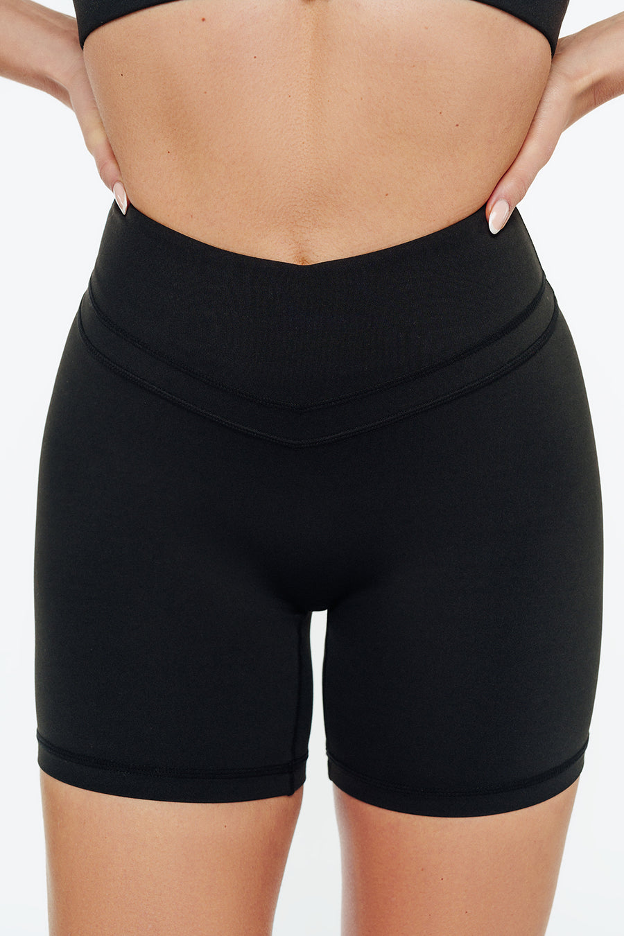 CONTOUR SHORT SOFTLUXE - BLACK