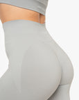 LEGGING ESSENCE SEAMLESS - SILVER