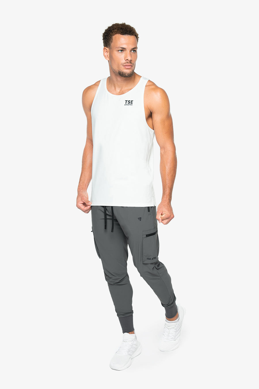 JOGGER PERFORMANCE TECH - SMOKE